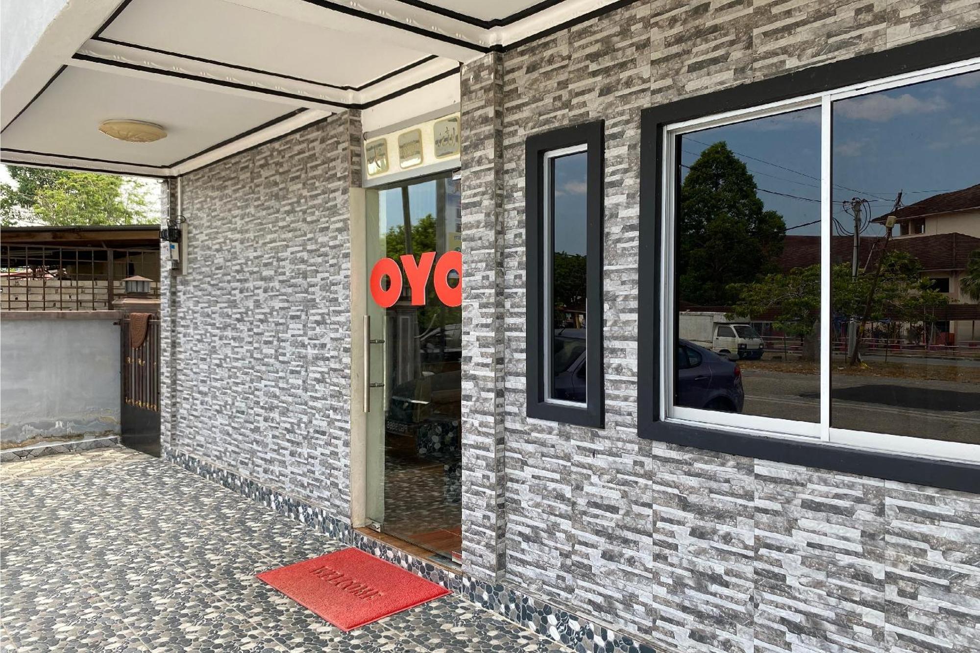 Oyo 90205 Bayu Sintok Motel Changlun Dış mekan fotoğraf
